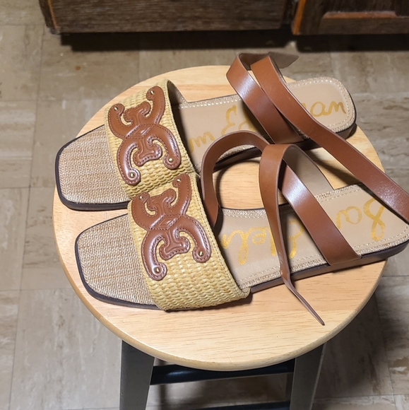 Sandals - Picture 2 of 2